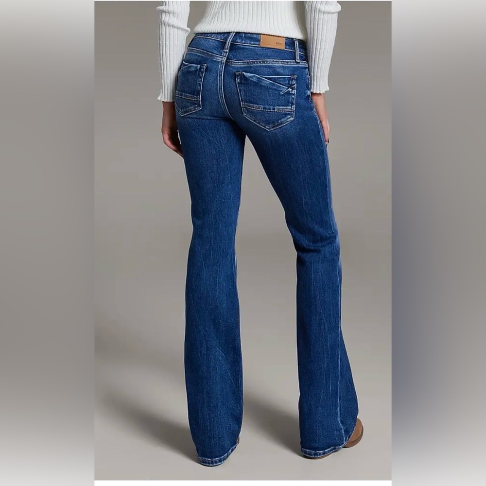 BKE Stella Slim Fit Low Rise Bootcut Jeans Size 31 x 31.5